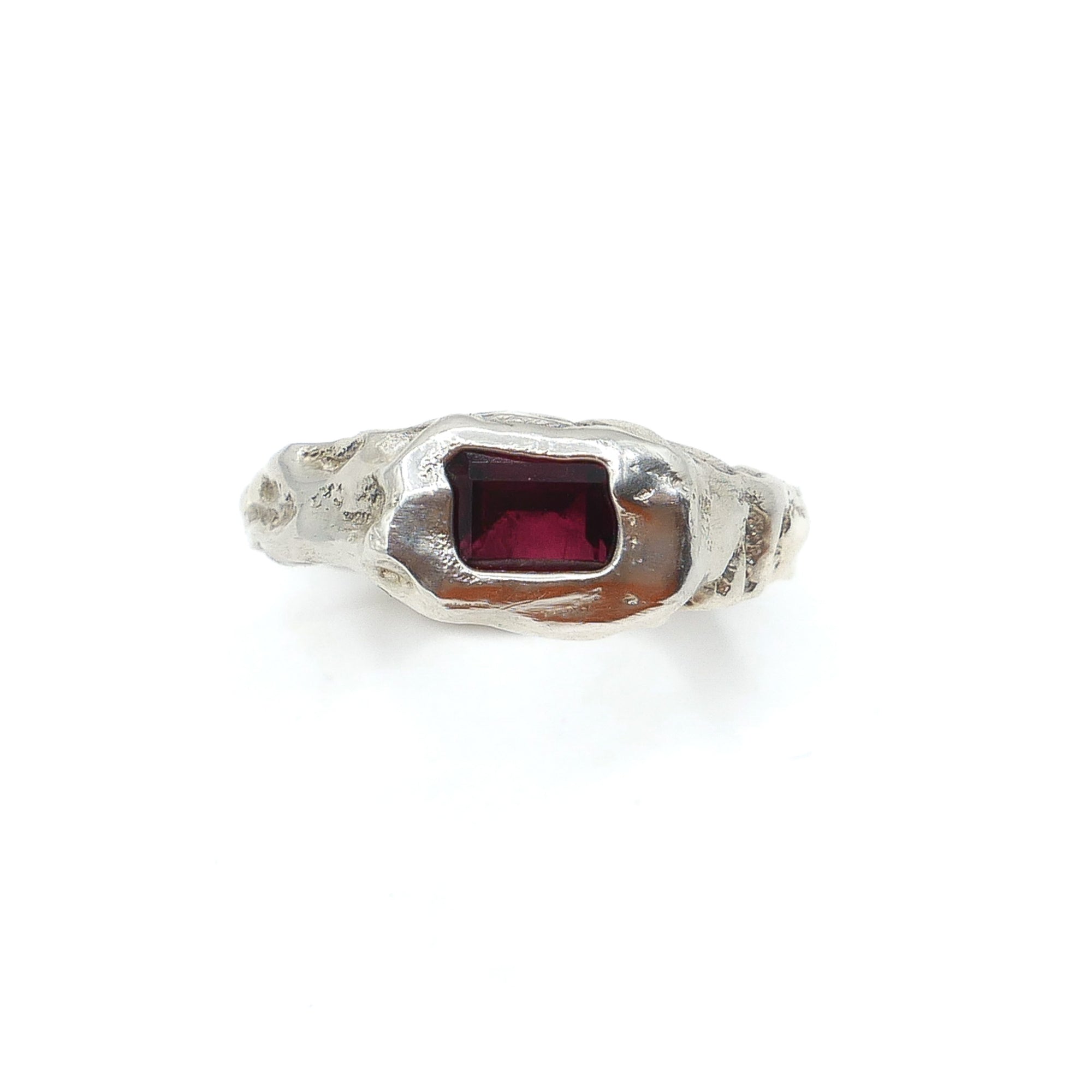 RUBIS SIGNET SILVER T53